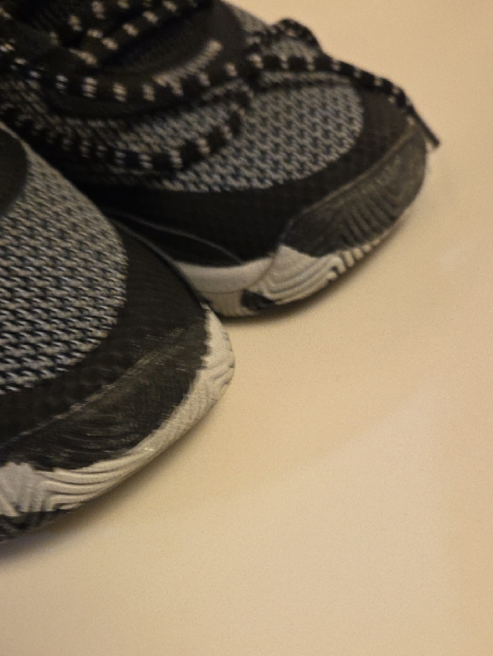 Kids Under Armour Kids Black & Gray High-Top Sneakers - Picture 15 of 17
